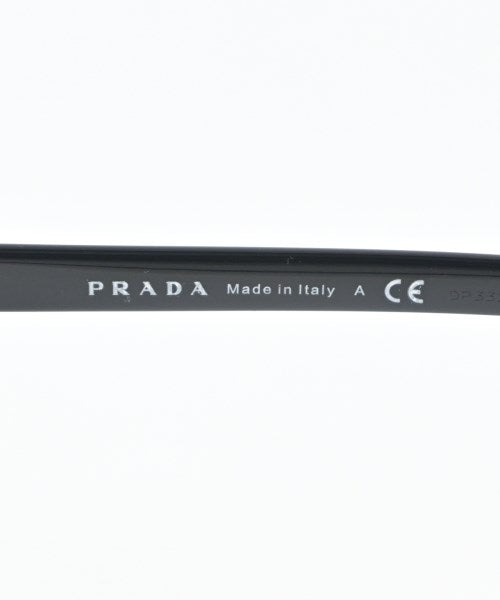 PRADA แว่นกันแดด