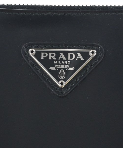 PRADA กระเป๋าถือขนาดใหญ่