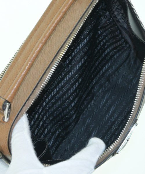 PRADA กระเป๋าถือ