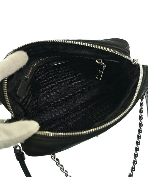 PRADA กระเป๋าถือ