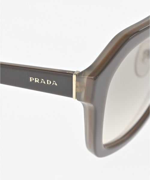 PRADA แว่นกันแดด