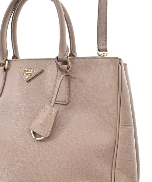 PRADA กระเป๋าถือ