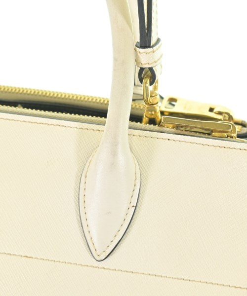 PRADA กระเป๋าถือ