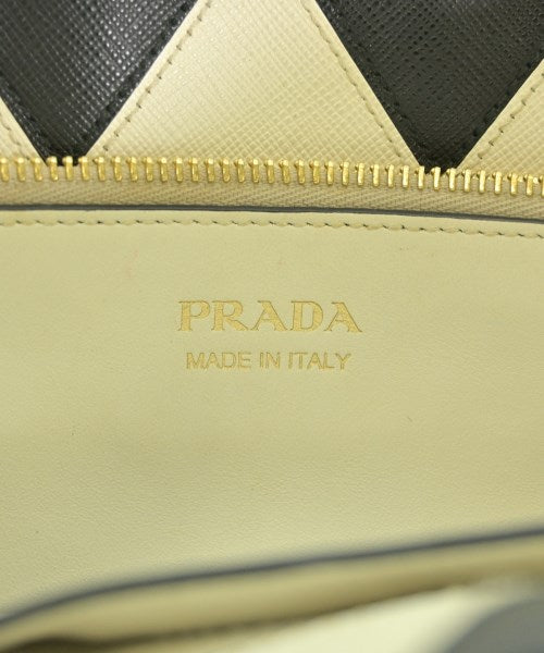 PRADA กระเป๋าถือ