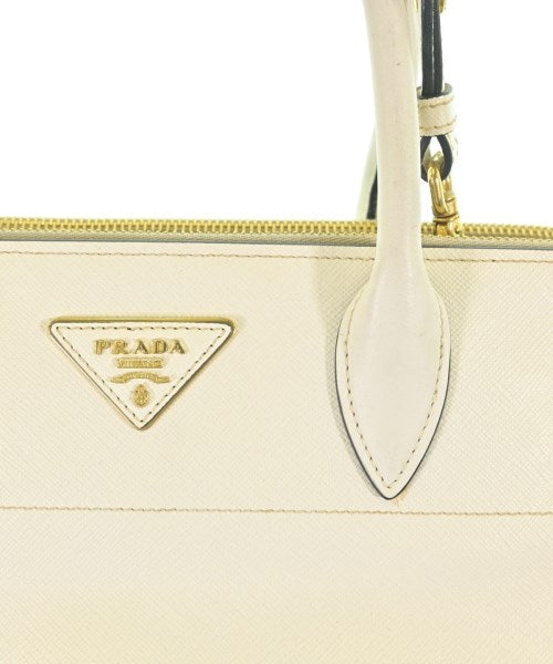 PRADA กระเป๋าถือ