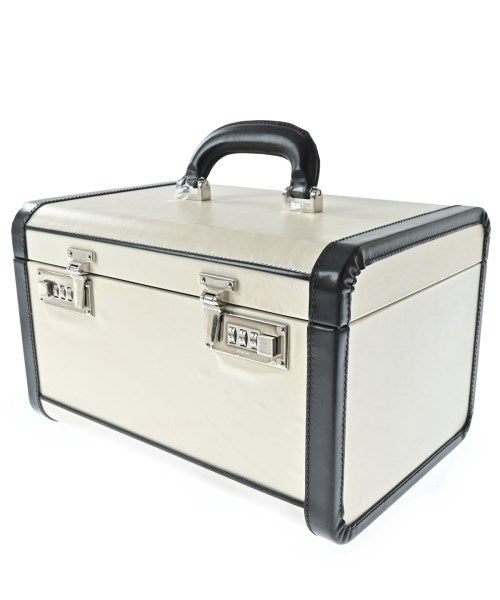 PRADA กระเป๋าถือ