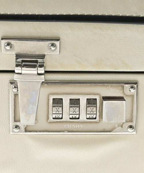 PRADA กระเป๋าถือ
