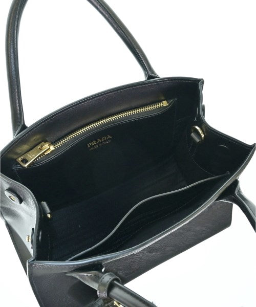 PRADA กระเป๋าถือขนาดใหญ่