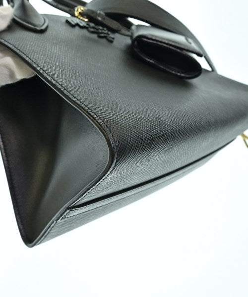 PRADA กระเป๋าถือขนาดใหญ่
