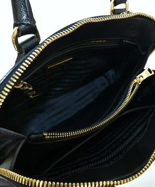 PRADA กระเป๋าถือ