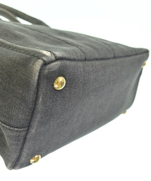 PRADA กระเป๋าถือขนาดใหญ่
