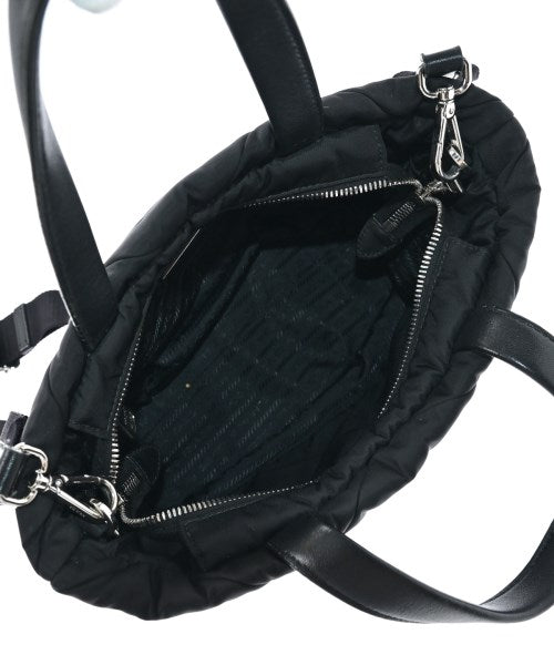 PRADA กระเป๋าถือขนาดใหญ่