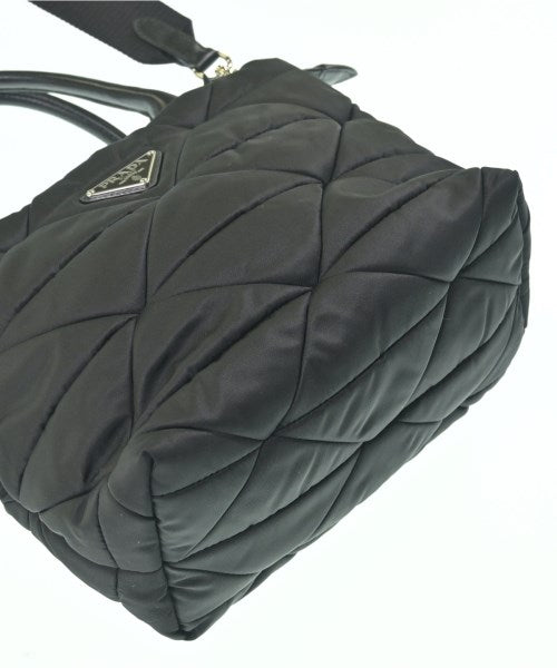 PRADA กระเป๋าถือ