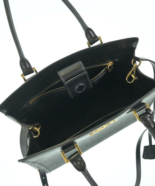 PRADA กระเป๋าถือ