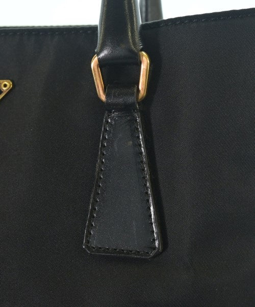PRADA กระเป๋าถือขนาดใหญ่
