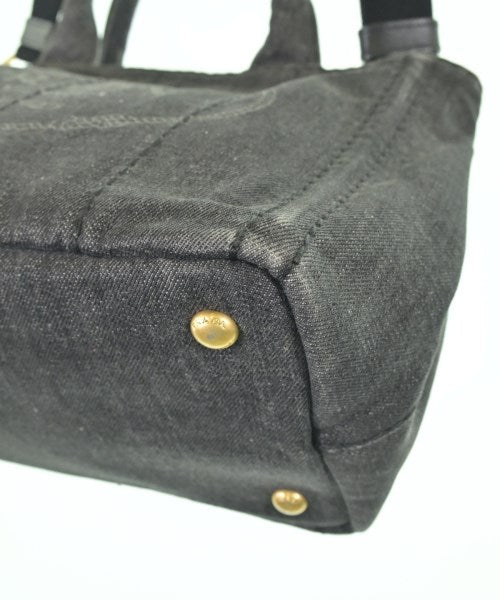 PRADA กระเป๋าถือขนาดใหญ่
