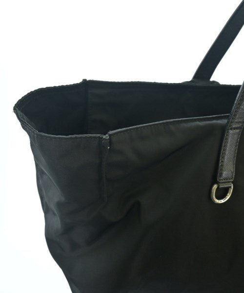 PRADA กระเป๋าถือขนาดใหญ่