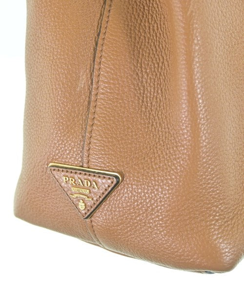 PRADA กระเป๋าถือ
