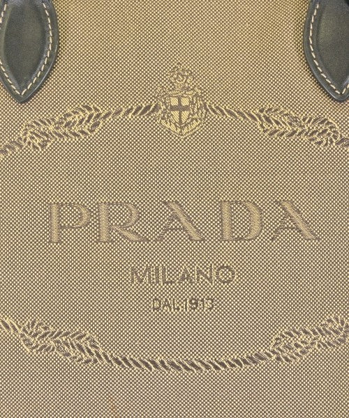PRADA กระเป๋าถือขนาดใหญ่
