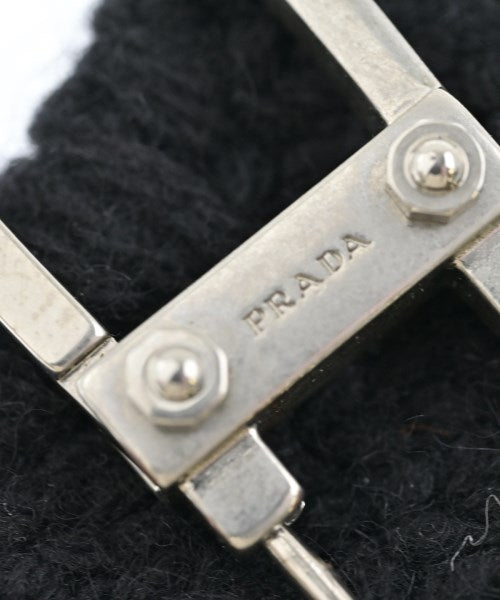 PRADA เข็มกลัด/ดอกไม้ติดเสื้อ
