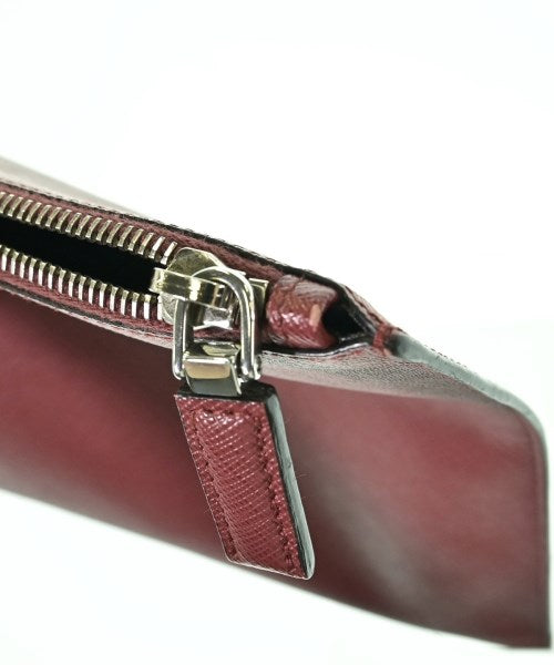 PRADA คลัตช์