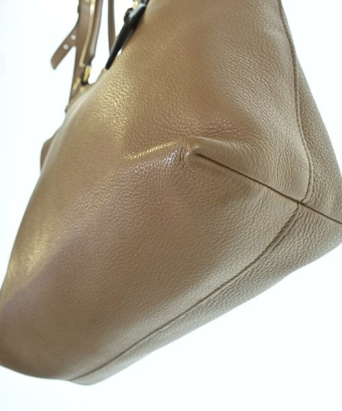 PRADA กระเป๋าถือขนาดใหญ่