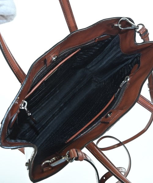 PRADA กระเป๋าถือ
