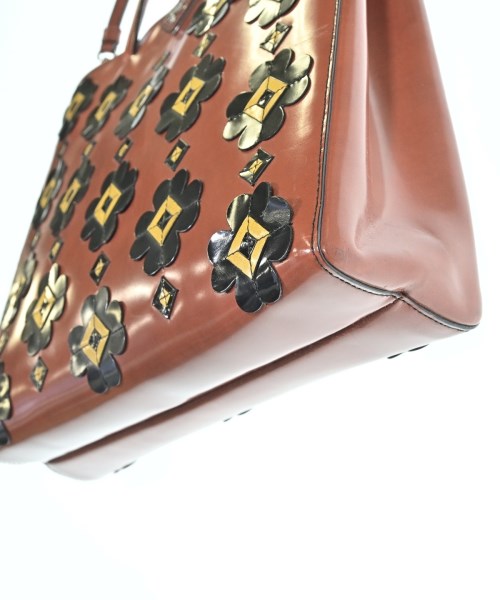 PRADA กระเป๋าถือ