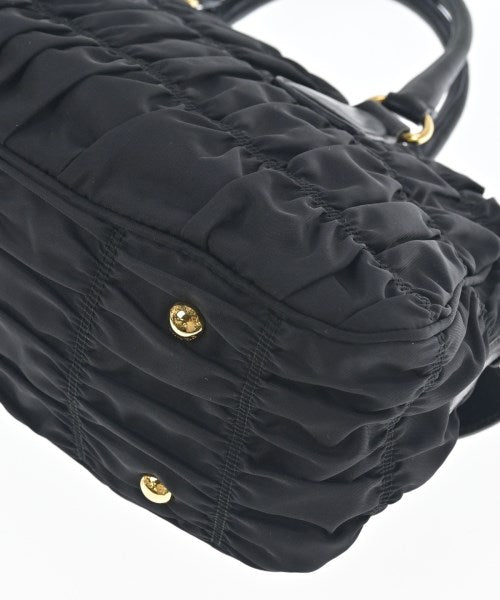 PRADA กระเป๋าถือ