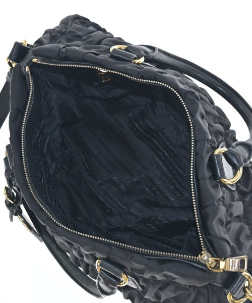 PRADA กระเป๋าถือ