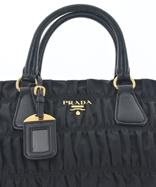 PRADA กระเป๋าถือ