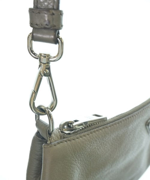 PRADA กระเป๋า อื่น