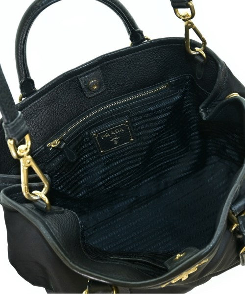 PRADA กระเป๋าถือ