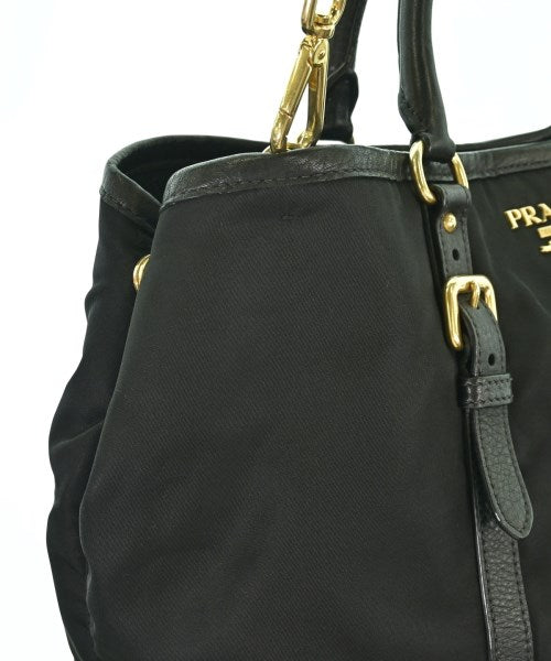PRADA กระเป๋าถือ