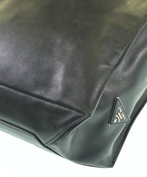 PRADA กระเป๋าถือขนาดใหญ่