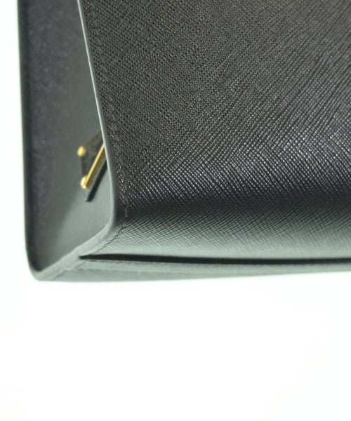 PRADA กระเป๋าถือขนาดใหญ่