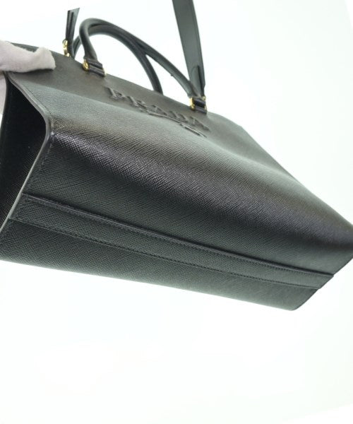 PRADA กระเป๋าถือขนาดใหญ่
