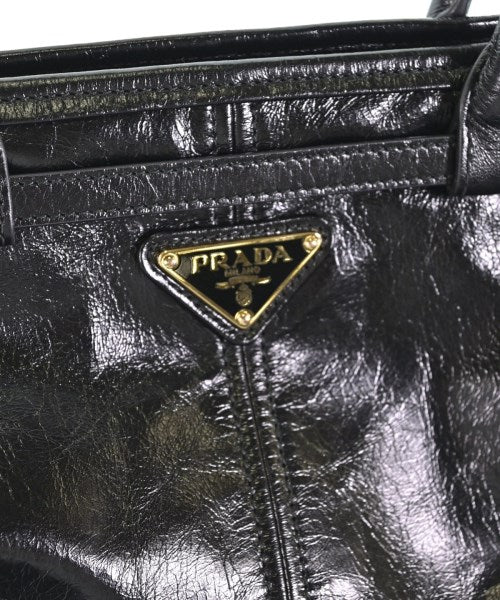 PRADA กระเป๋าถือ