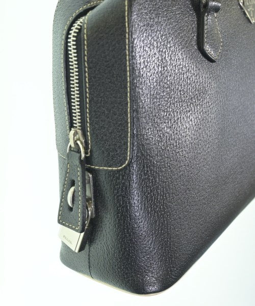 PRADA กระเป๋าถือ