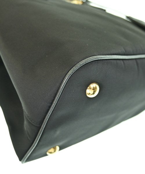 PRADA กระเป๋าถือ