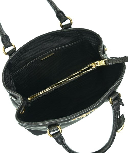 PRADA กระเป๋าถือ