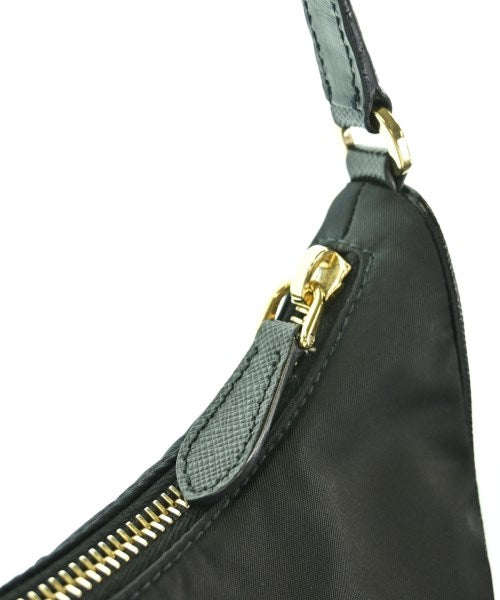 PRADA กระเป๋าถือ