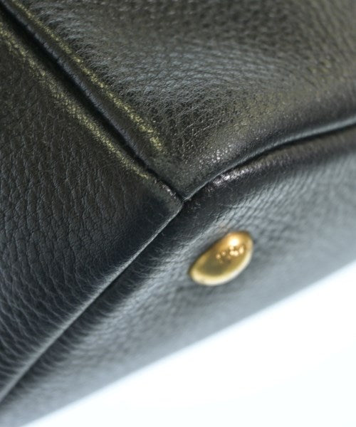 PRADA กระเป๋าถือขนาดใหญ่