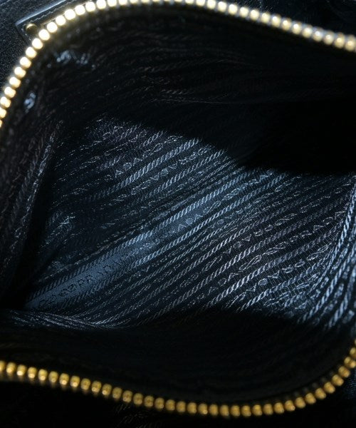 PRADA กระเป๋าถือขนาดใหญ่