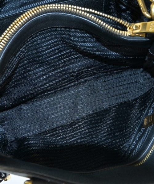 PRADA กระเป๋าถือขนาดใหญ่
