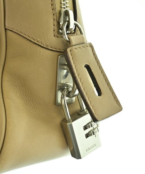 PRADA กระเป๋าถือ