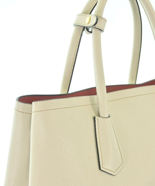 PRADA กระเป๋าถือ