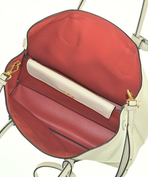 PRADA กระเป๋าถือ