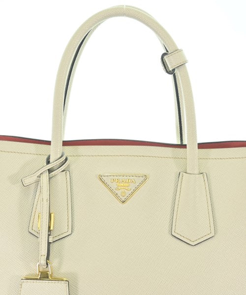 PRADA กระเป๋าถือ