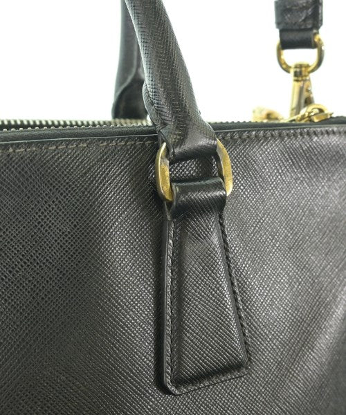 PRADA กระเป๋าถือ